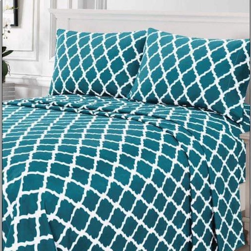 ✨FINAL STOCK✨Queen 4pc Cyan Arabesque Bedsheets - Picture 1 of 5